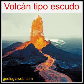 Volcán tipo escudo