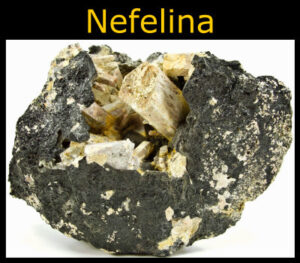 nefelina mineral